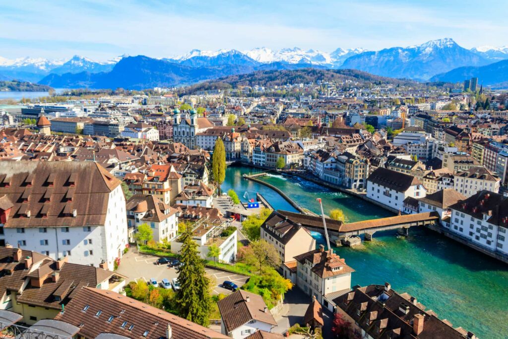 Luzern in het naseizoen: perfecte stop tijdens je roadtrip naar Italië of Zwitserland