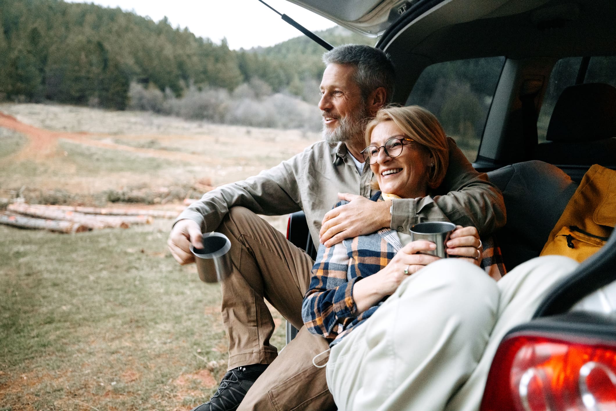 Stel rust uit tijdens roadtrip